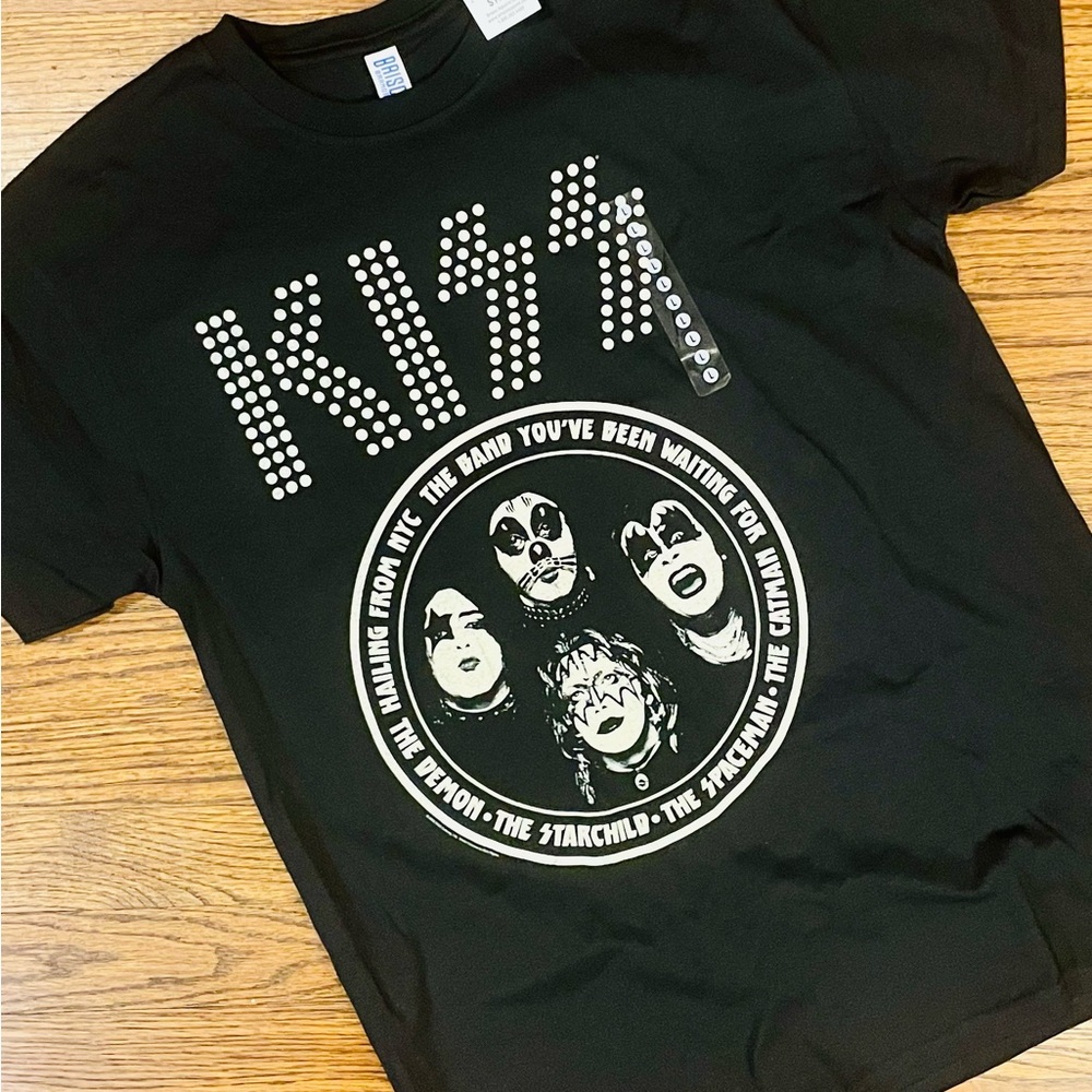 KISS - NWT Brisco (Large)